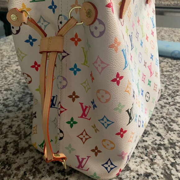 Oversized Tote - Picture 7 of 8